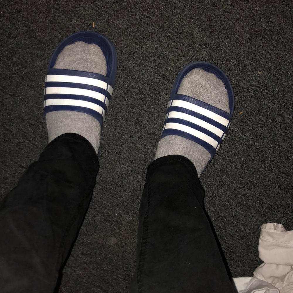 Adidas slide